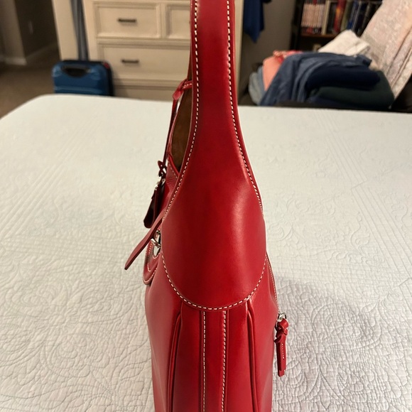 Dooney And Bourke Toscana Florentine leather Shoulder Bag In Red, EUC 🔥 - Picture 3 of 16